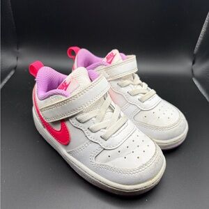 Nike Kids White and Pink Sneakers size 7